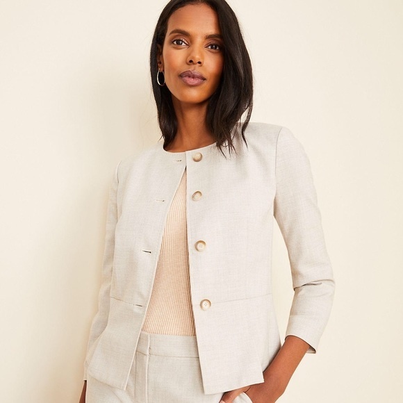 Ann Taylor Skirt Suit Set Neutral / Tan / Beige Size 14 - Picture 2 of 7